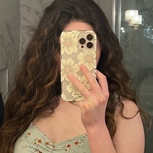 Meet your Posher, Chiara